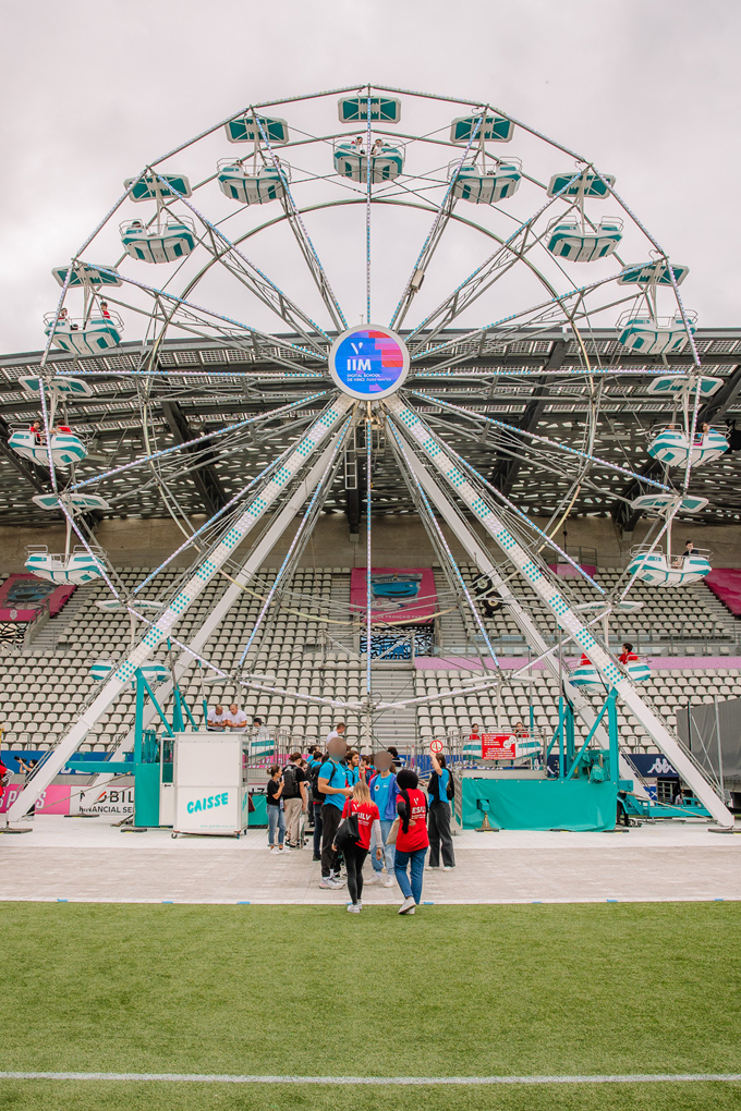animation-festival-chaises-volantes-garorock animation-festival-chaises-volantes-garorock